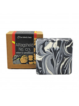 Naturseife mit warmem Duft nach Vetiver, Ingwer & Sandelholz